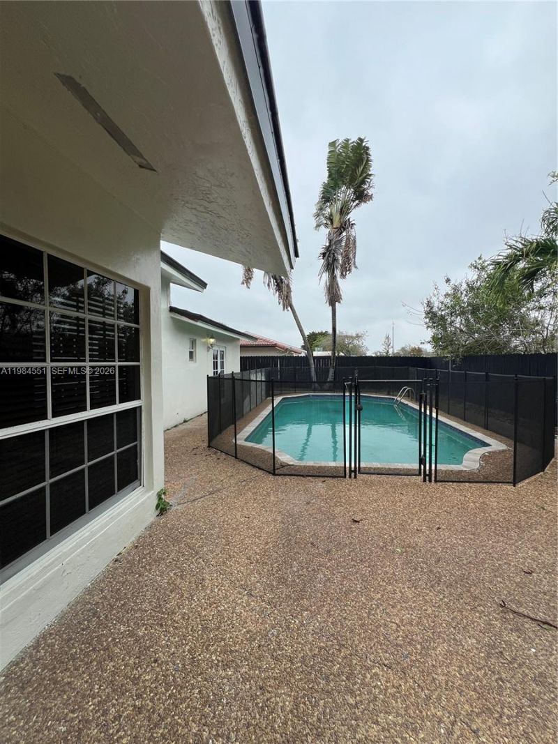 2235 SW 131st Ct , Miami, FL 33175 Photo