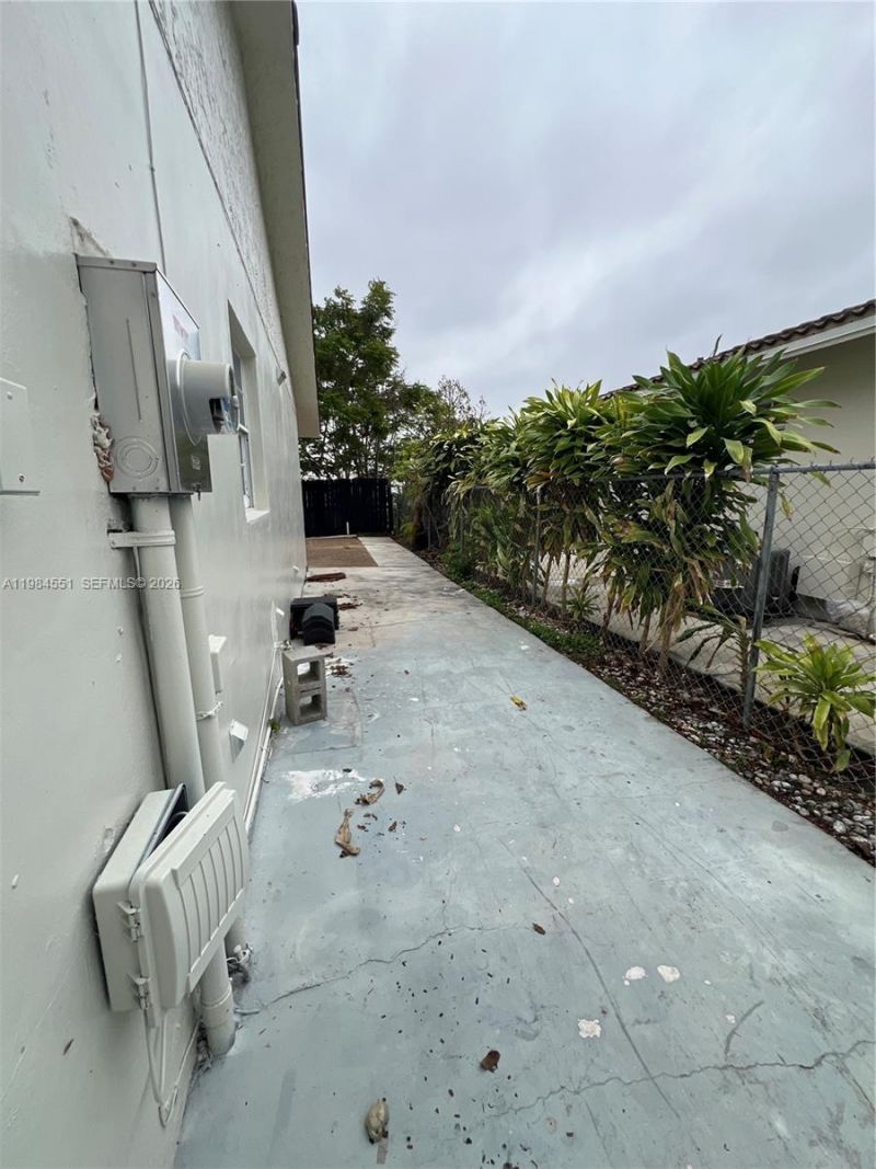 2235 SW 131st Ct , Miami, FL 33175 Photo