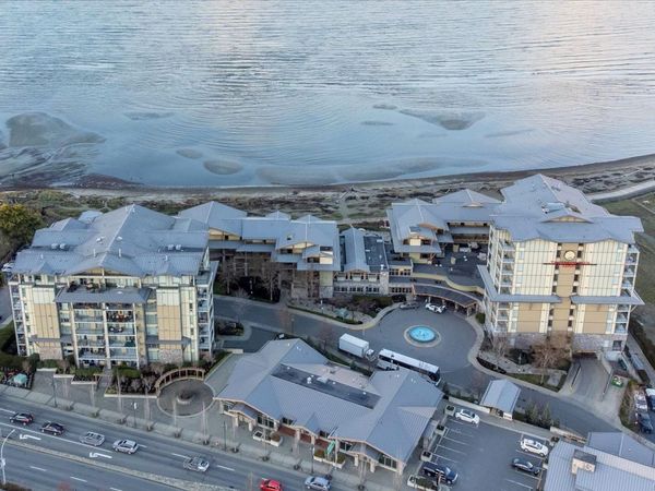 181 Beachside Dr, Unit 303D, Parksville, BC V9P 0B1