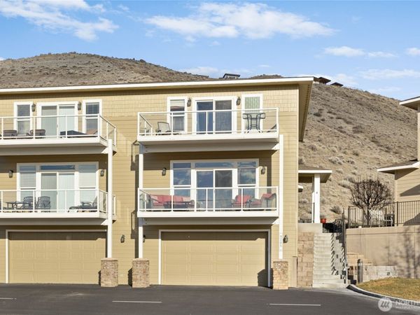 9205 Red Cliff Drive NW, Unit B50, Quincy, WA 98828