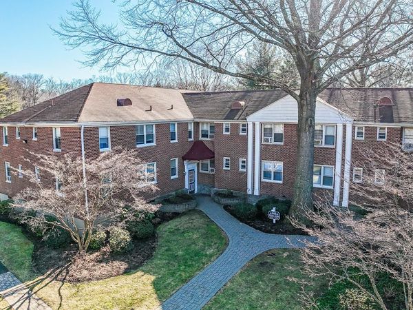 185 Bryant Avenue, Unit 1C, White Plains, NY 10605