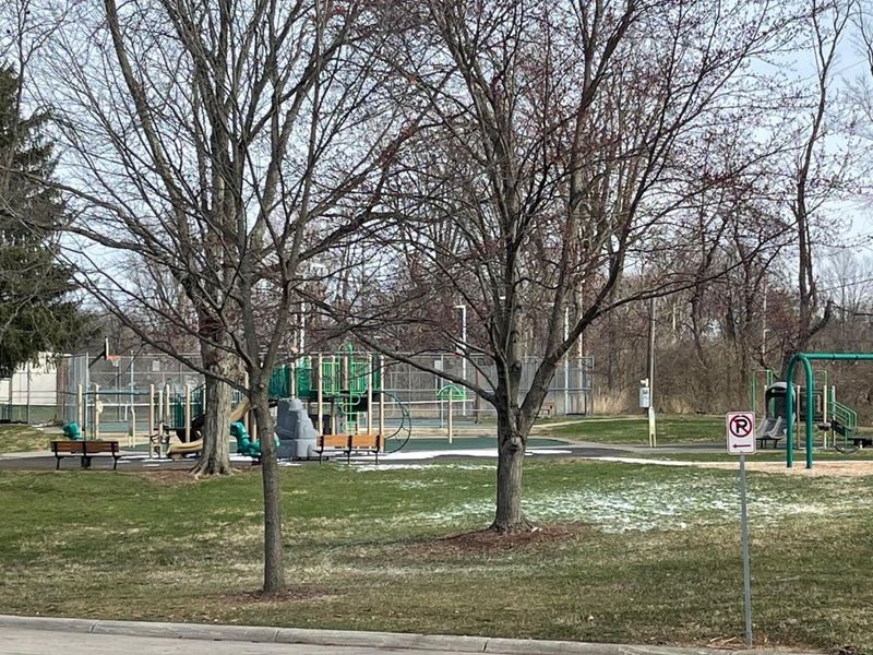 627 S Selby Boulevard , Worthington, OH 43085 Photo 23