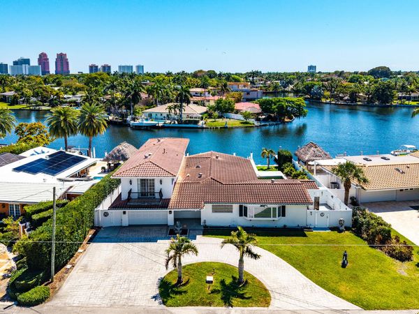 2416 NE 22nd Terrace, Fort Lauderdale, FL 33305