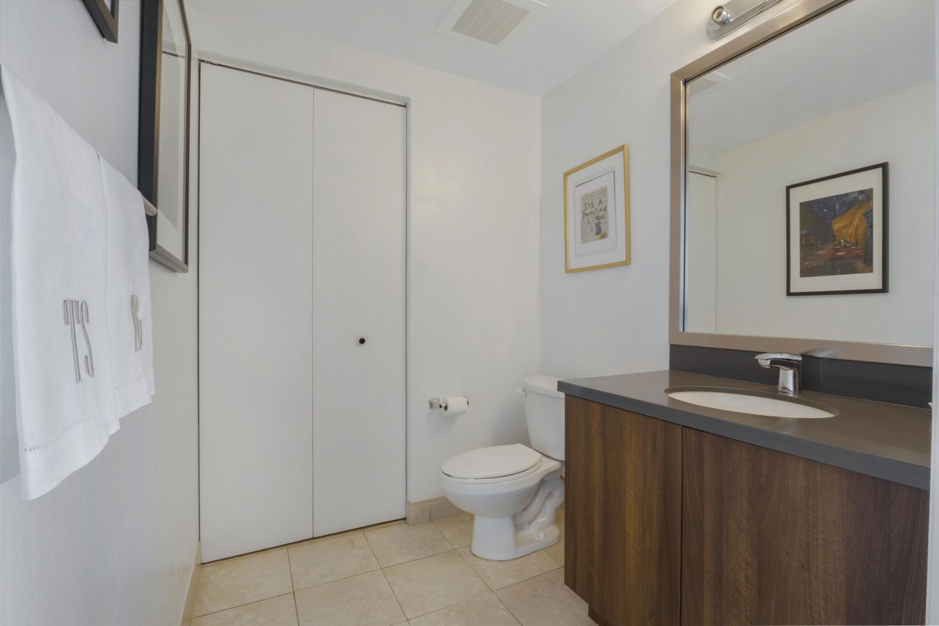 90 SW 3rd Street, Unit Th700a, Miami, FL 33130 Photo