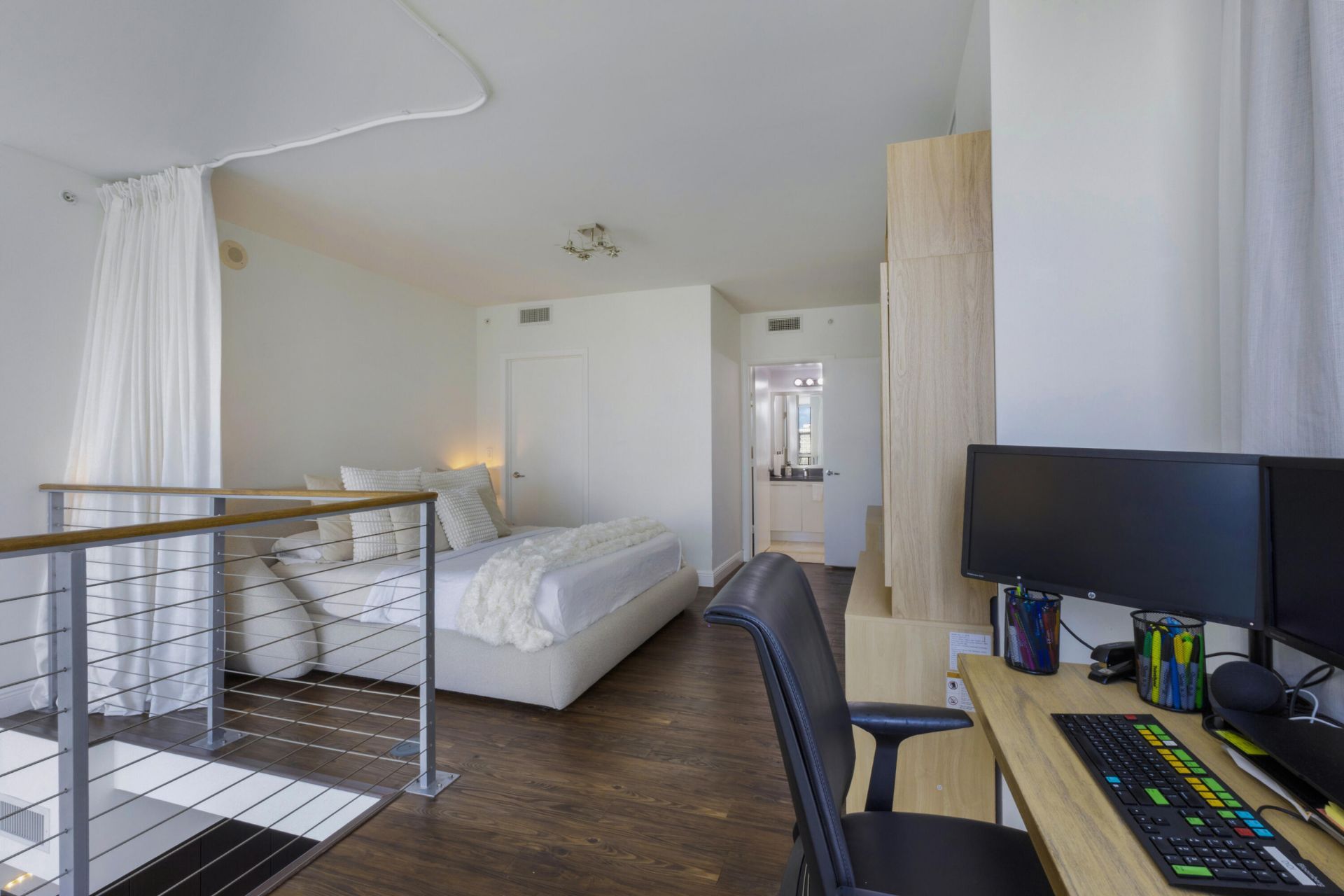 90 SW 3rd Street, Unit Th700a, Miami, FL 33130 Photo