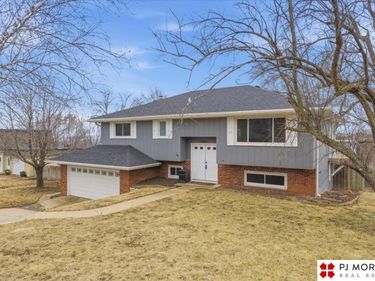 3083 College Drive, Blair, NE 68008