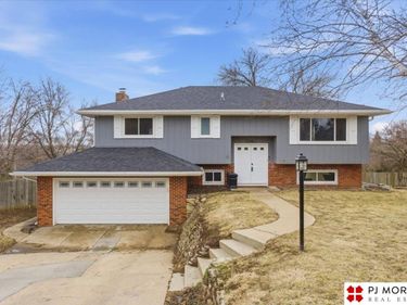3083 College Drive , Blair, NE 68008