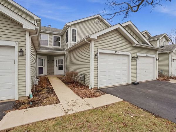359 Glen Leven Court , Schaumburg, IL 60194