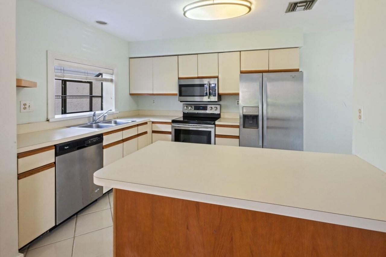 124 Chelsea Lane S, Plantation, FL 33324 Photo