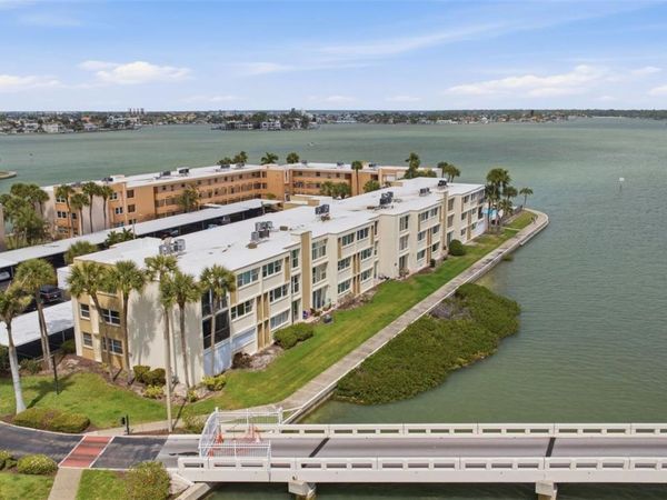 7465 BAY ISLAND DRIVE S, Unit 112, SOUTH PASADENA, FL 33707