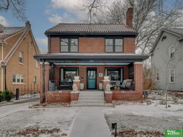 5620 Leavenworth Street, Omaha, NE 68106