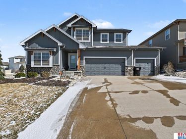 8505 S 169 Street, Omaha, NE 68136