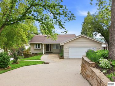 1104 Murray Point, Plattsmouth, NE 68048