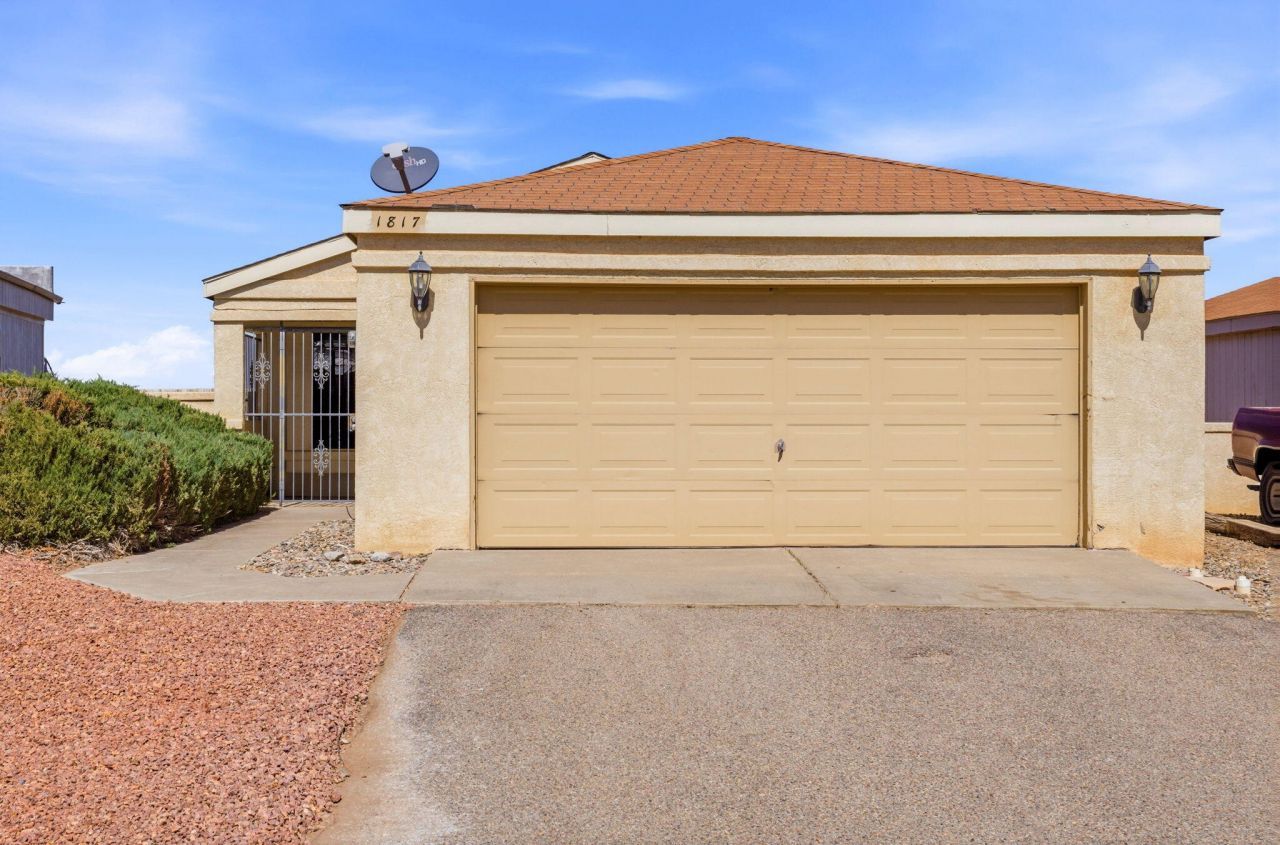 1817 Peach Road Ne, Rio Rancho, NM 87144 Main Photo