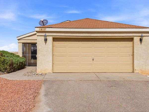 1817 Peach Road NE, Rio Rancho, NM 87144