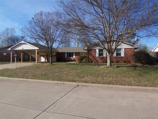 2501 Brentwood Drive, Norman, OK 73069