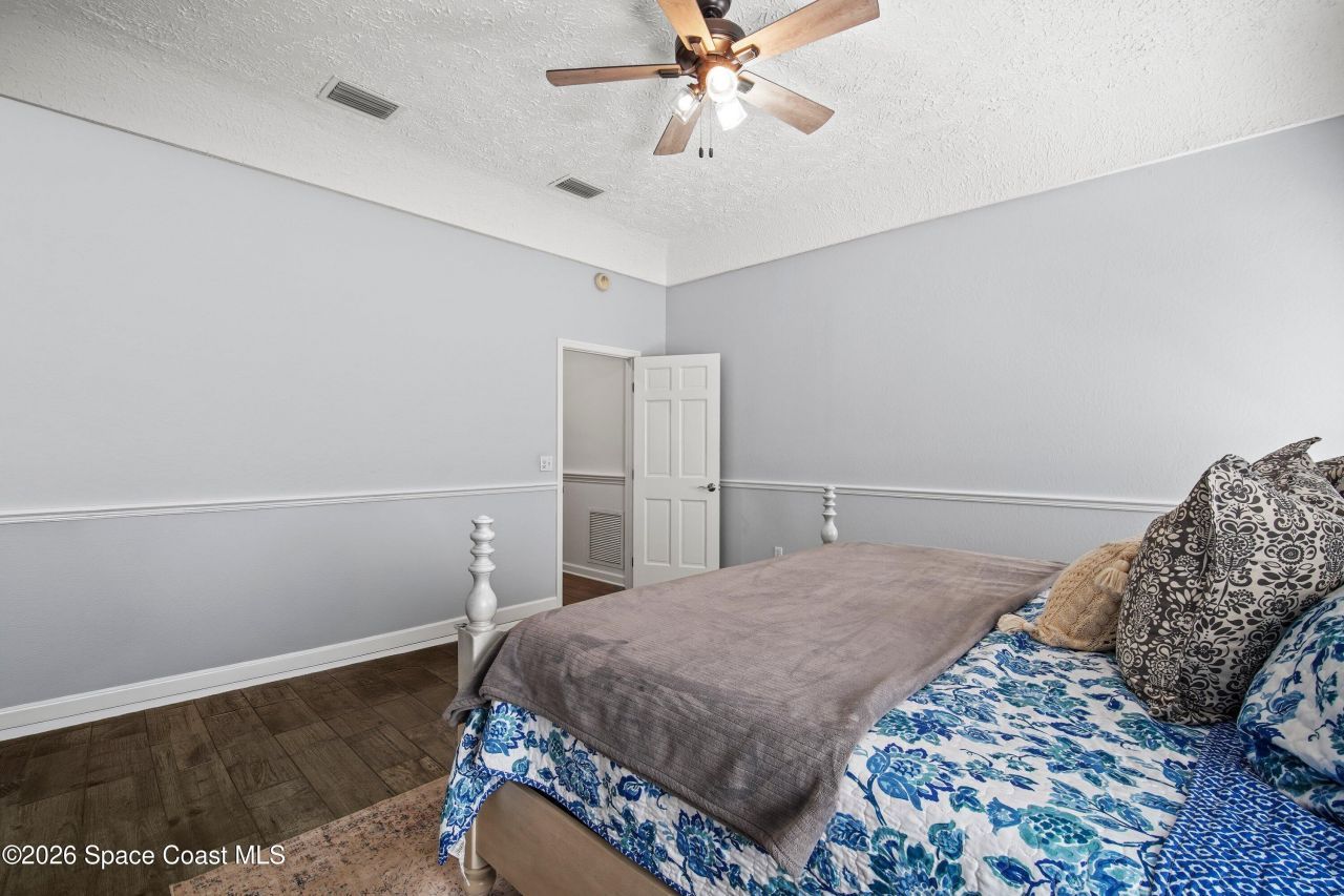 572 Lake Ashley Circle, Melbourne, FL 32904 Photo