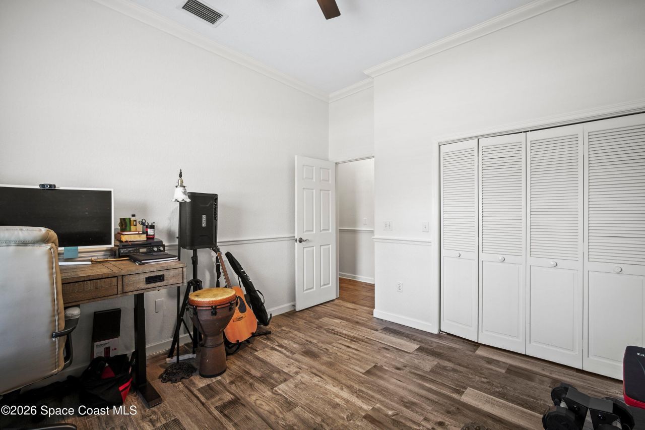 572 Lake Ashley Circle, Melbourne, FL 32904 Photo