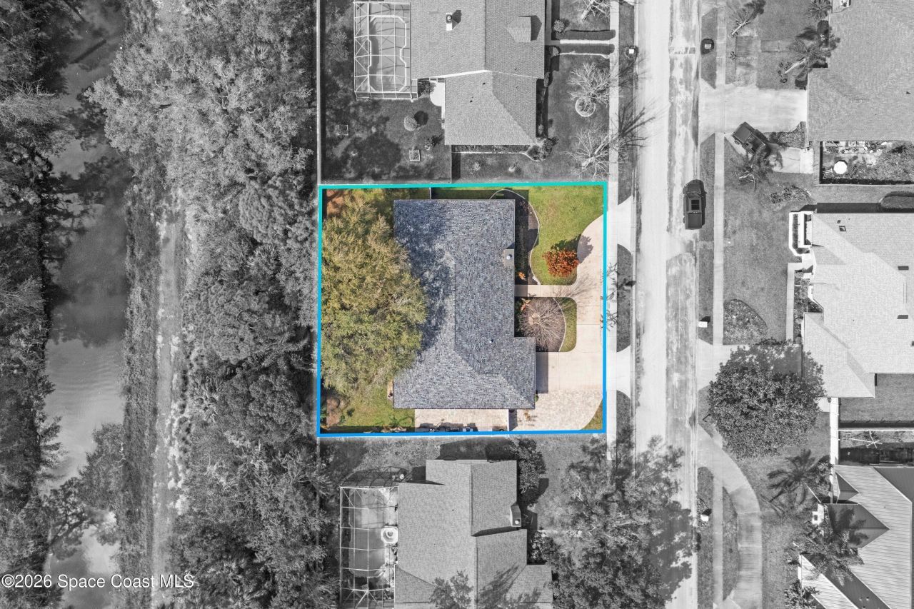 572 Lake Ashley Circle, Melbourne, FL 32904 Photo