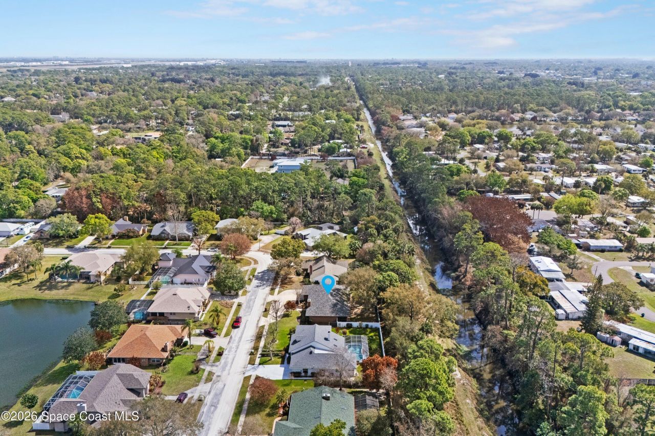 572 Lake Ashley Circle, Melbourne, FL 32904 Photo
