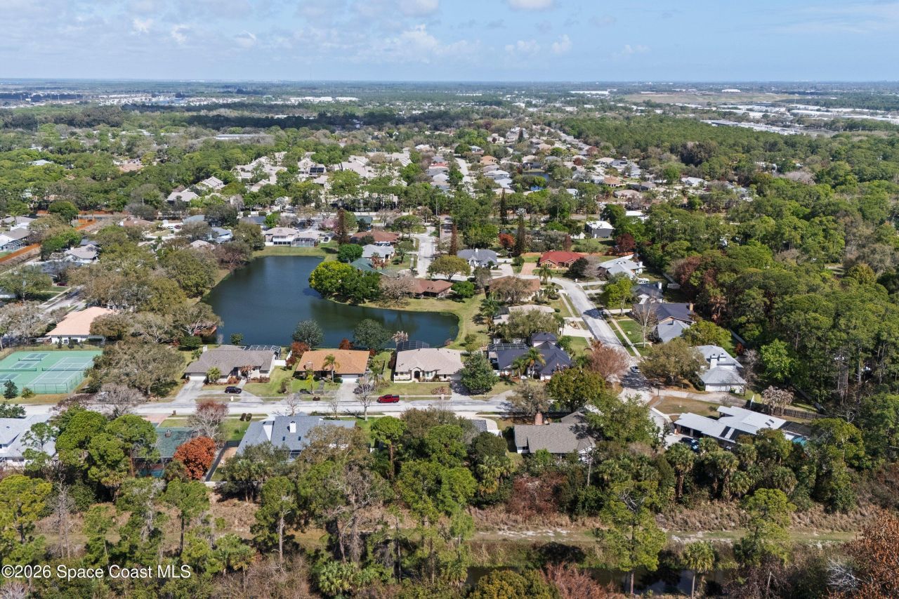 572 Lake Ashley Circle, Melbourne, FL 32904 Photo