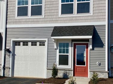 209 SUNBIRD LN, Waynesboro, VA 22980