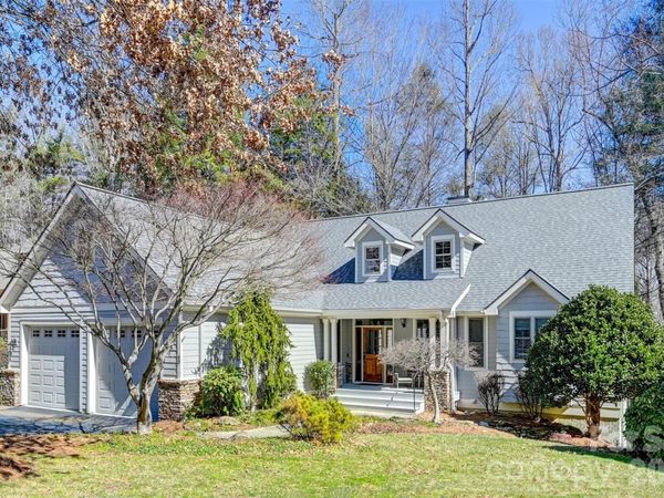 43 S Kuykendall Court, Hendersonville, NC 28739