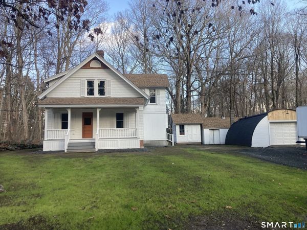 44 Main, Essex, CT 06409