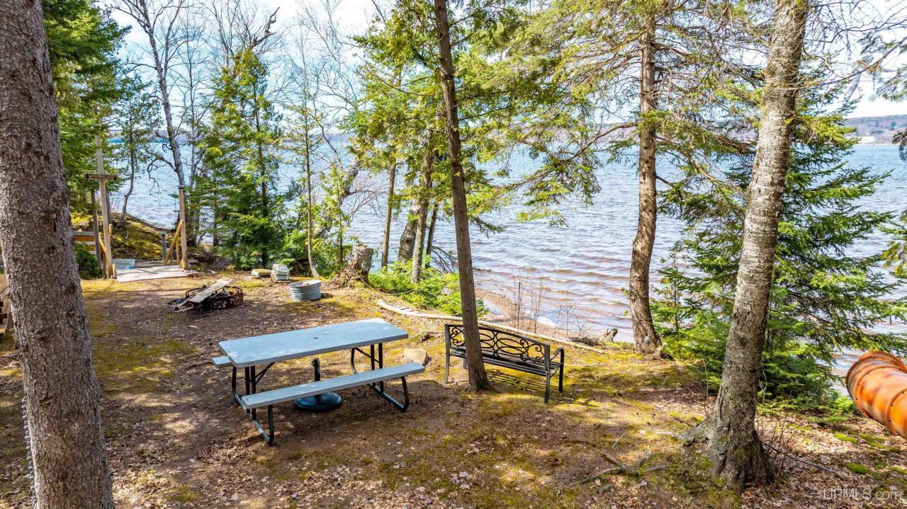 52165 Bootjack Road, Schoolcraft Twp, MI 49945 Main Photo