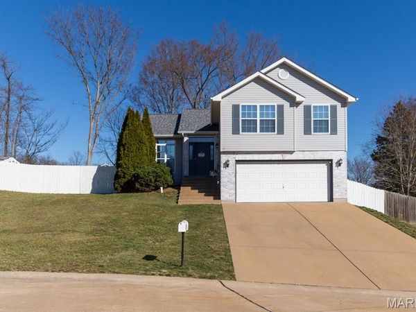 17 Concord Drive, Crystal City, MO 63019