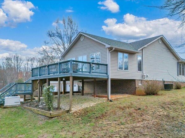 103 Glenn Haven TER , Goode, VA 24556