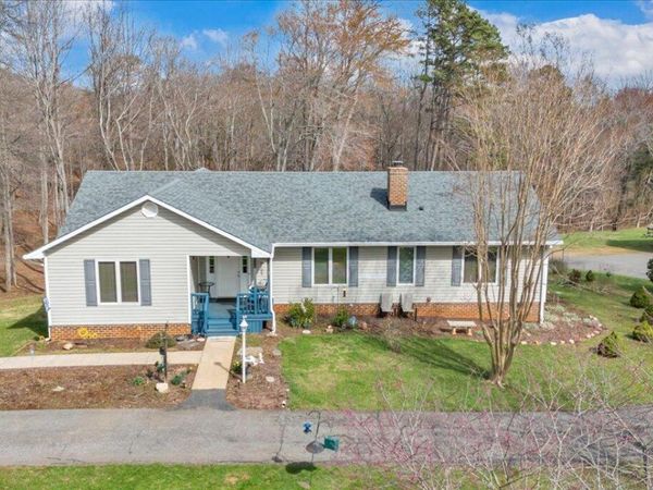 103 Glenn Haven TER , Goode, VA 24556