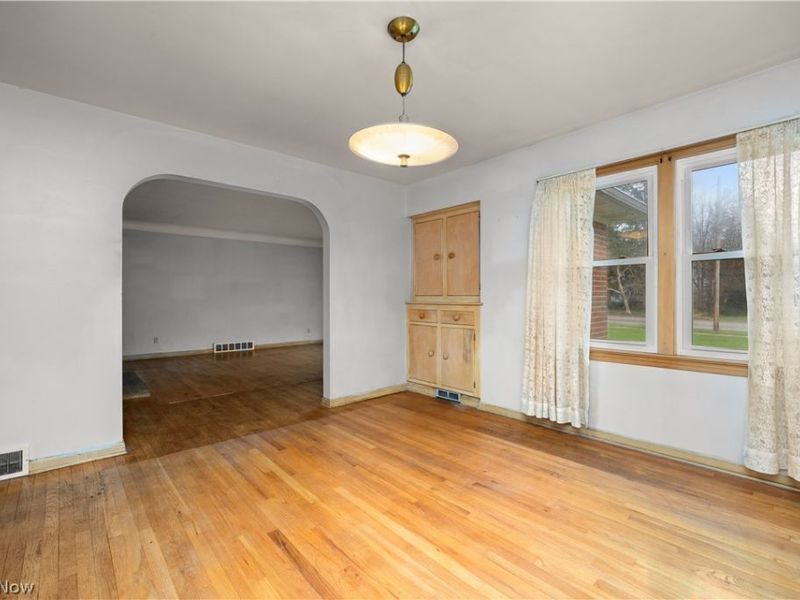 289 Richmond Rd., Richmond Heights, OH 44143 Photo 10