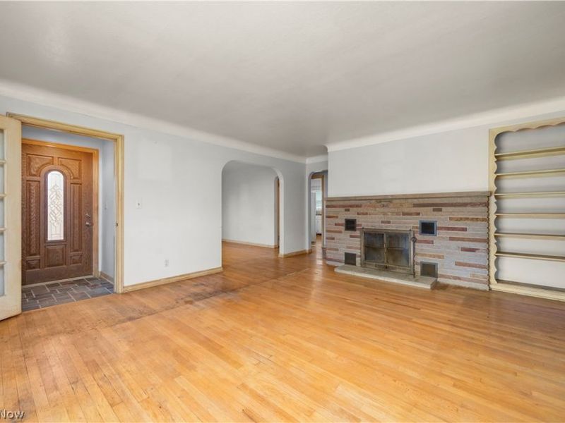 289 Richmond Rd., Richmond Heights, OH 44143 Photo 5