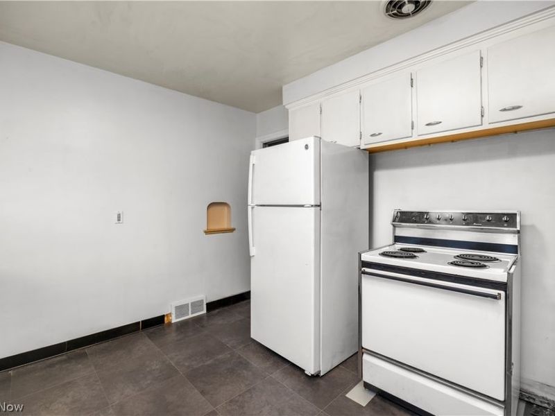 289 Richmond Rd., Richmond Heights, OH 44143 Photo 9