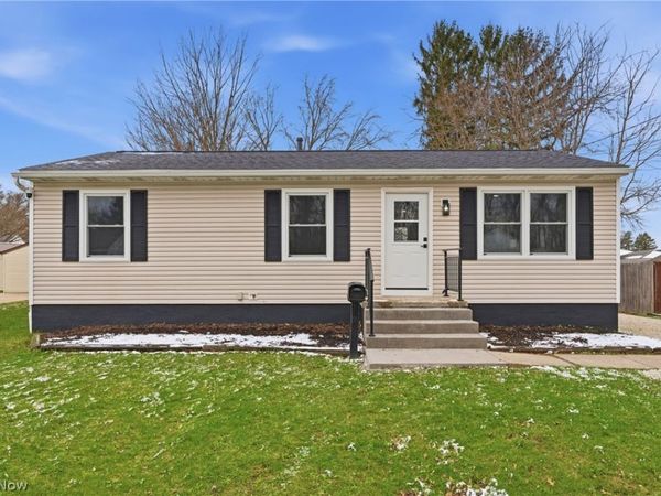 176 Grace Avenue , Barberton, OH 44203
