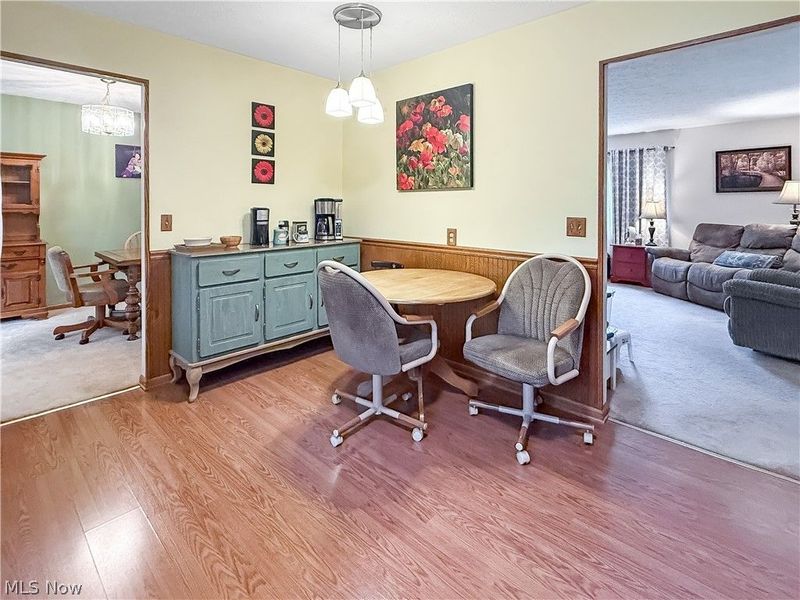 284 Old Oak Drive, Cortland, OH 44410 Photo 10