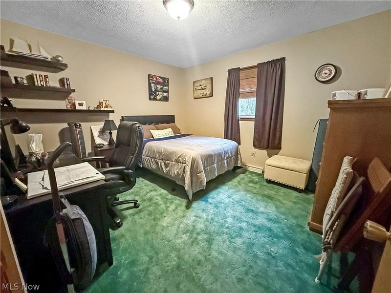 284 Old Oak Drive, Cortland, OH 44410 Photo 13