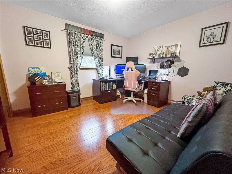 284 Old Oak Drive, Cortland, OH 44410 Photo 17