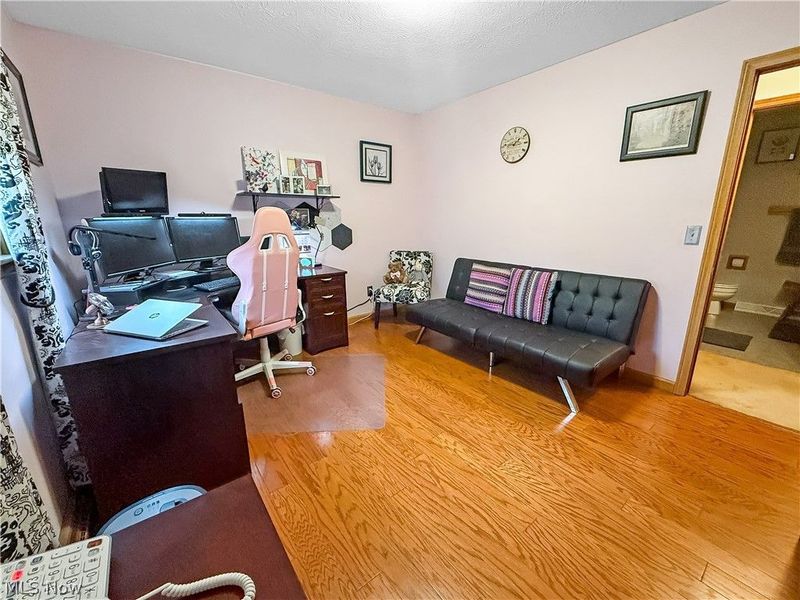 284 Old Oak Drive, Cortland, OH 44410 Photo 18