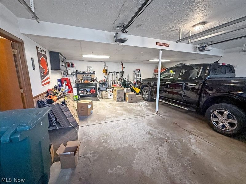 284 Old Oak Drive, Cortland, OH 44410 Photo 31