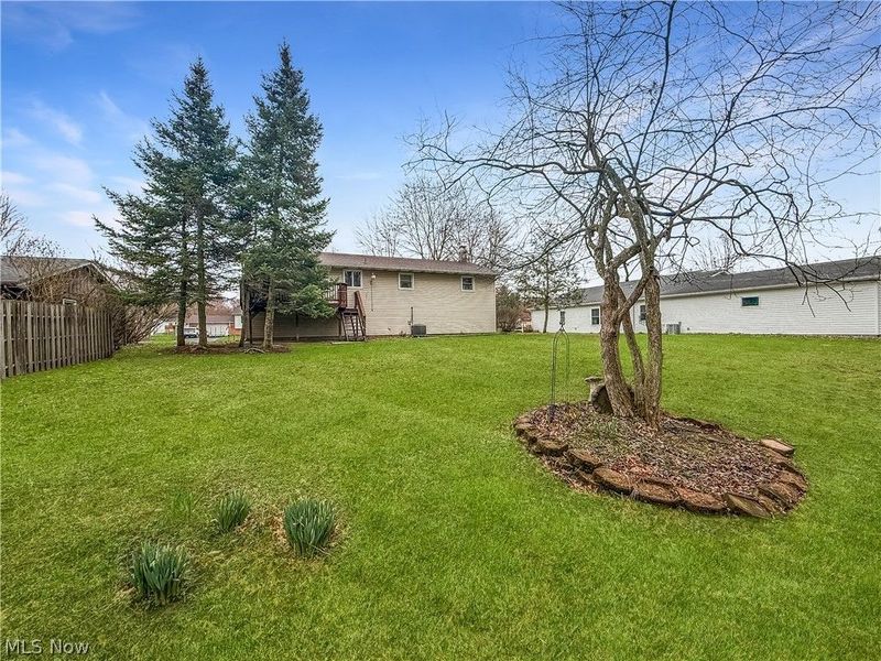 284 Old Oak Drive, Cortland, OH 44410 Photo 33