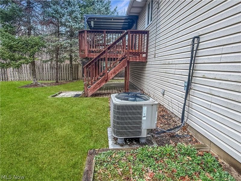 284 Old Oak Drive, Cortland, OH 44410 Photo 35