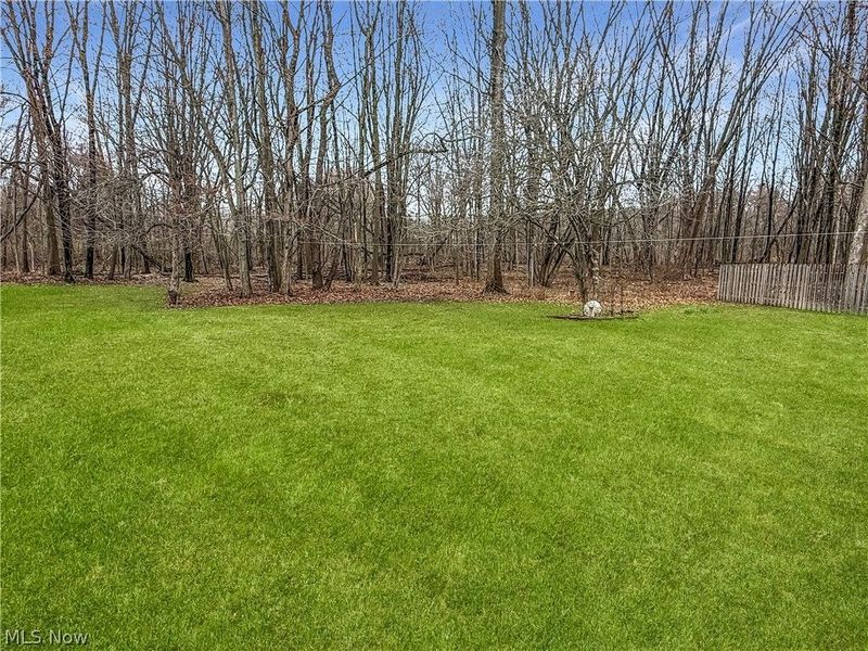 284 Old Oak Drive, Cortland, OH 44410 Photo 36