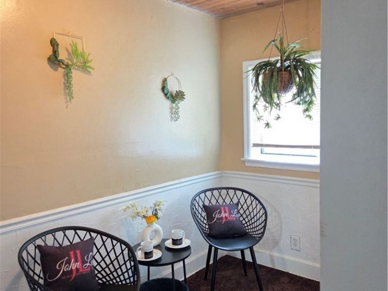 9006 Columbia Avenue, Cleveland, OH 44108 Photo 10