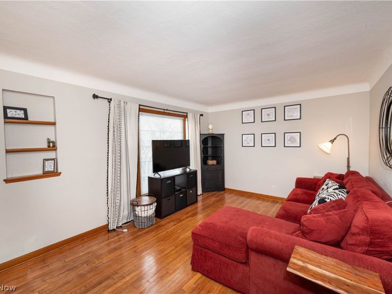 1215 Washington Boulevard , Mayfield Heights, OH 44124 Photo 4