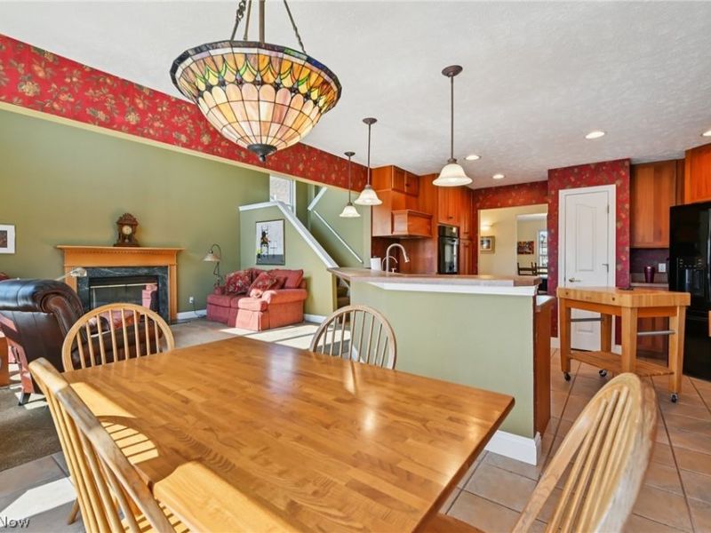 116 Squires Lane, Chardon, OH 44024 Photo 6