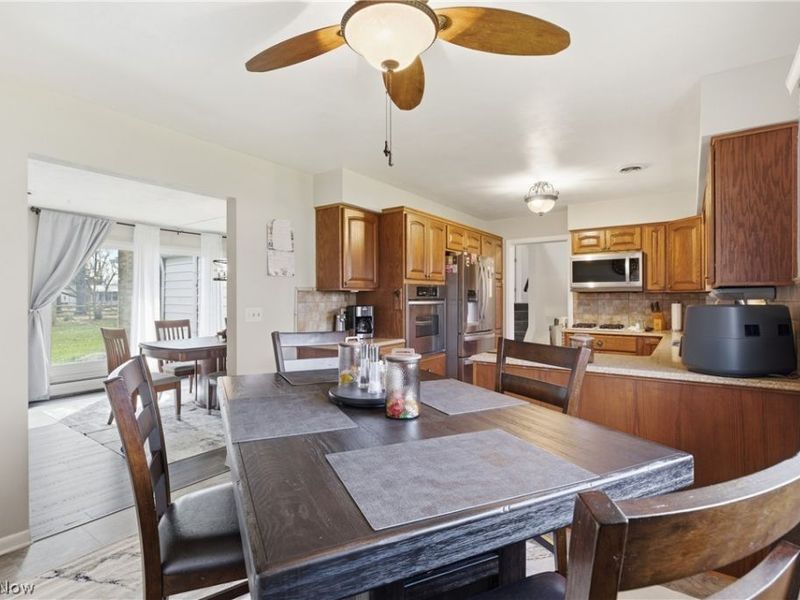 5227 Clovelly Drive , Lorain, OH 44053 Photo 10