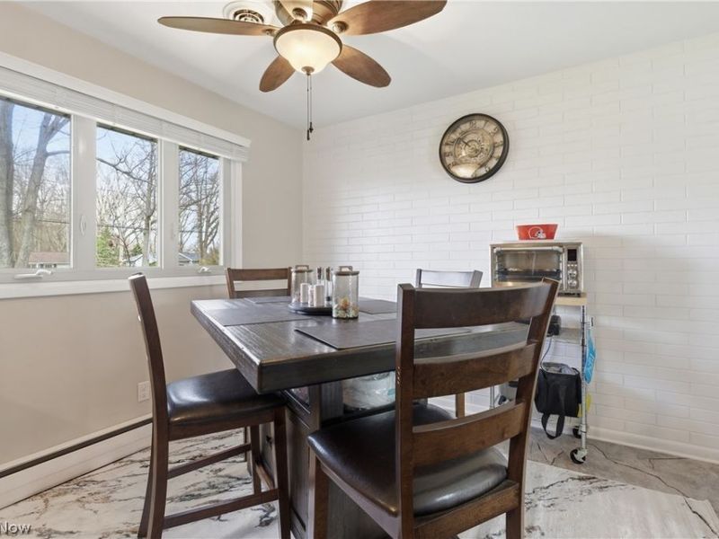 5227 Clovelly Drive , Lorain, OH 44053 Photo 11