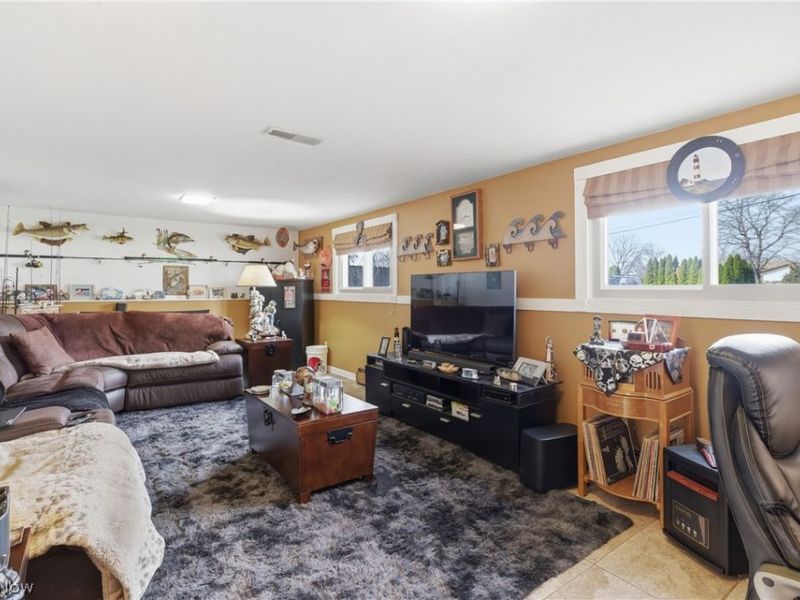 5227 Clovelly Drive , Lorain, OH 44053 Photo 31